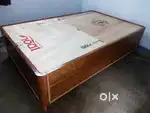 Heavy box diwan bed having size 4/6.5