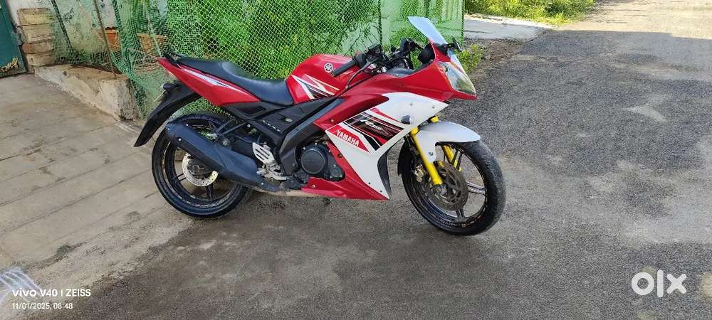 Yamaha r15