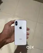 Iphone xs for sale good and neat piece price negotiable