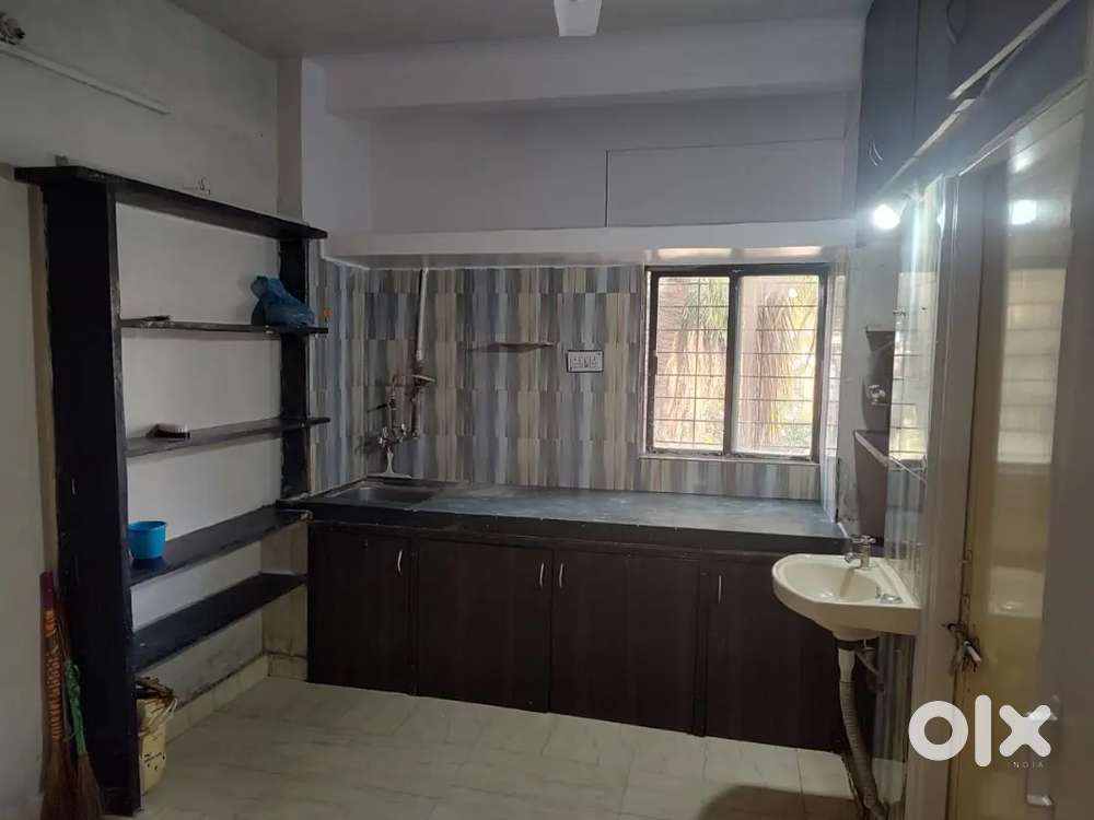 1RK , Bibewadi students / bachelors - immediate