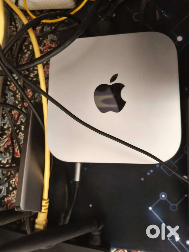 Apple Mac Mini M4 (16 gb ram 512 memory)
