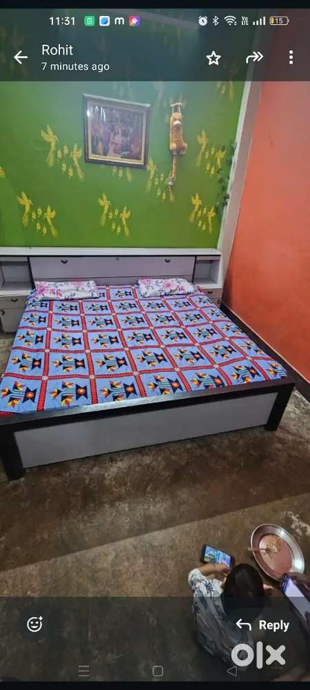 King size bed 1 year old with box