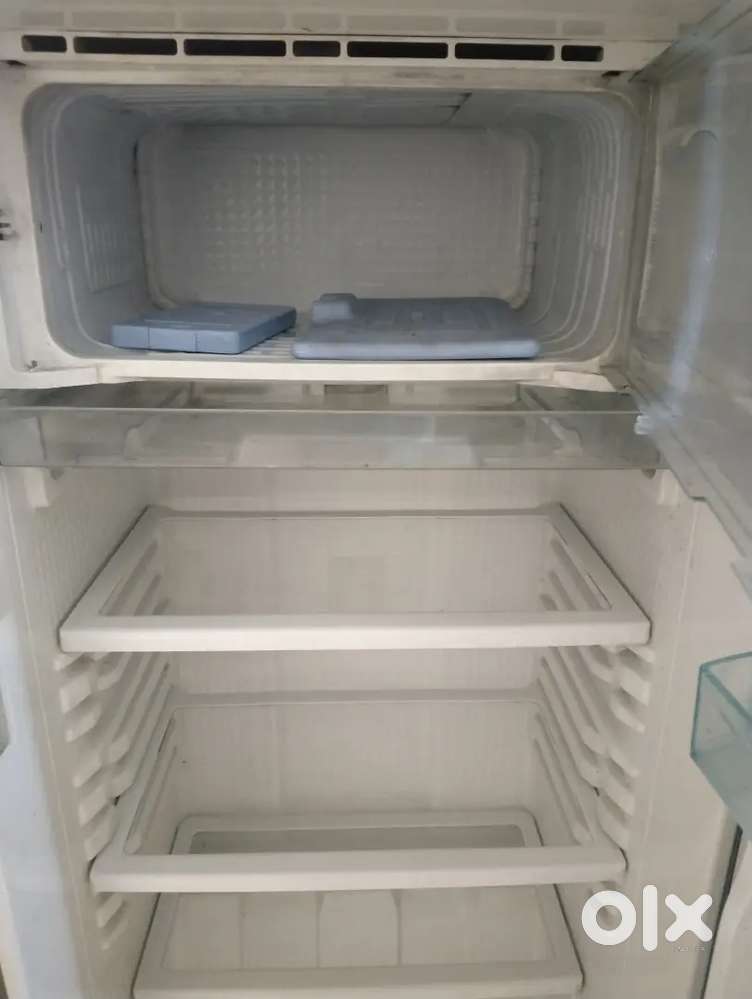 Samsung fridge with good condition