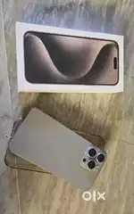 15 pro max (256GB) natural titanium
