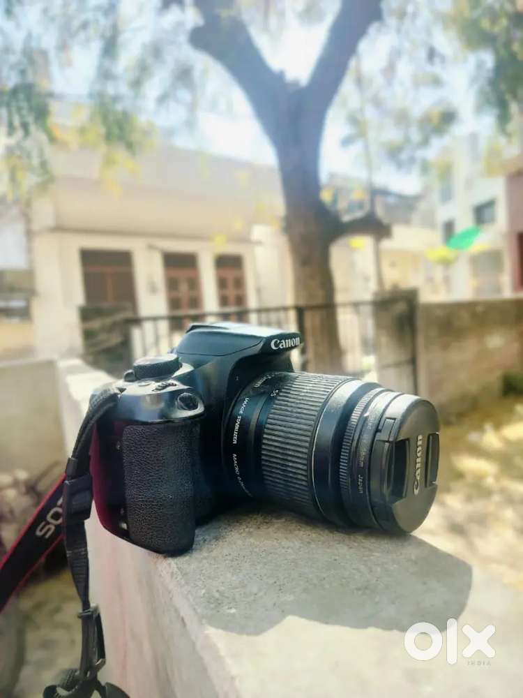 Canon camera model 1300D