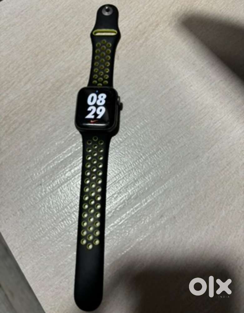APPLE WATCH SERIES 3 - BLACK