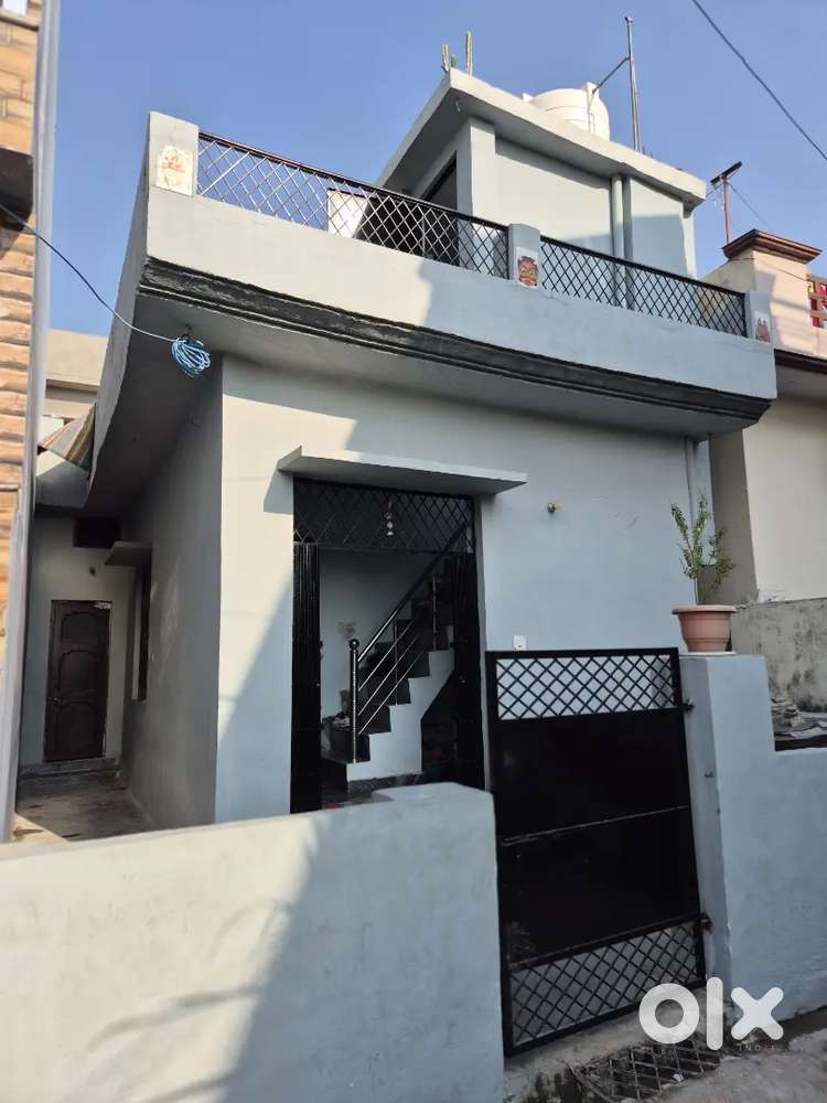 Hiway se 50 mtr 7 year old house haripur nayak