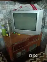 LG flat TV and TV trolley suitable for crockery