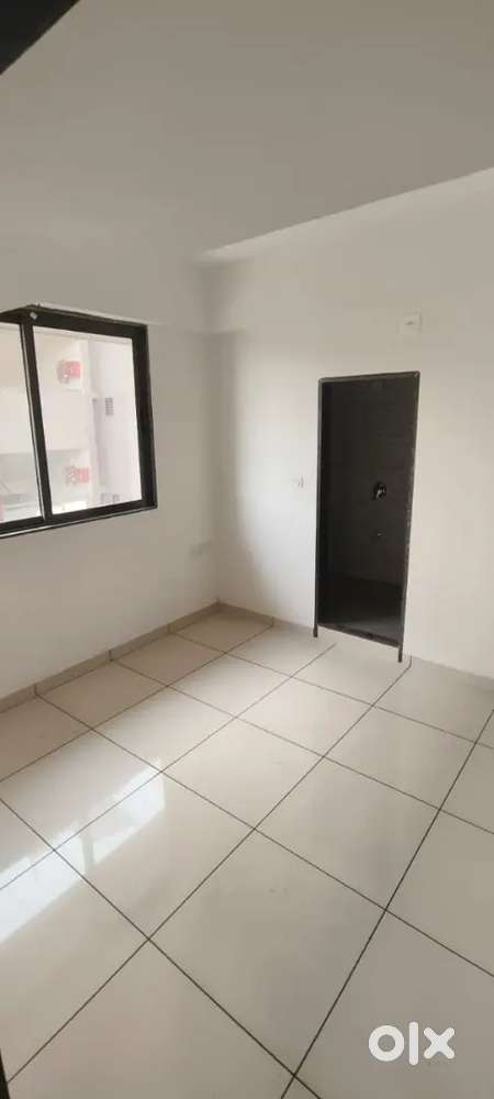 2 bhk new construction flat for rent