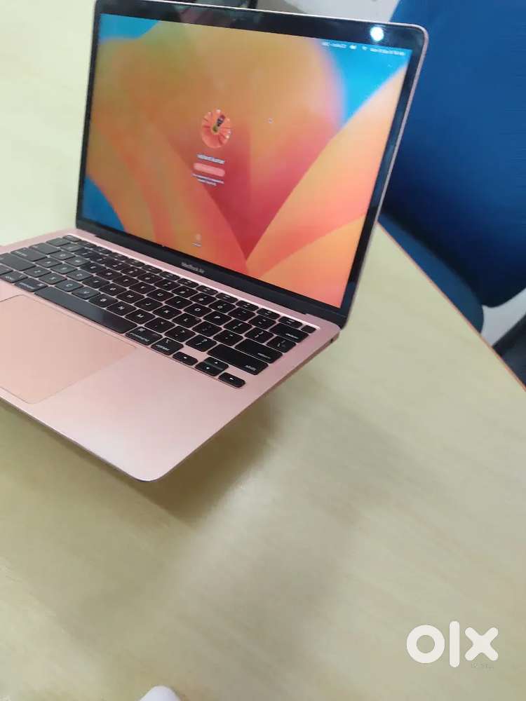 Apple Macbook Air in excellent condition