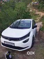 Tata Altroz 2021 Petrol 37800 Km Driven