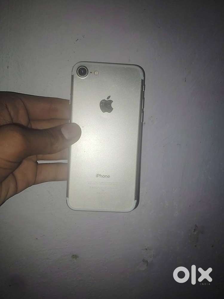 7 years old iphone 7