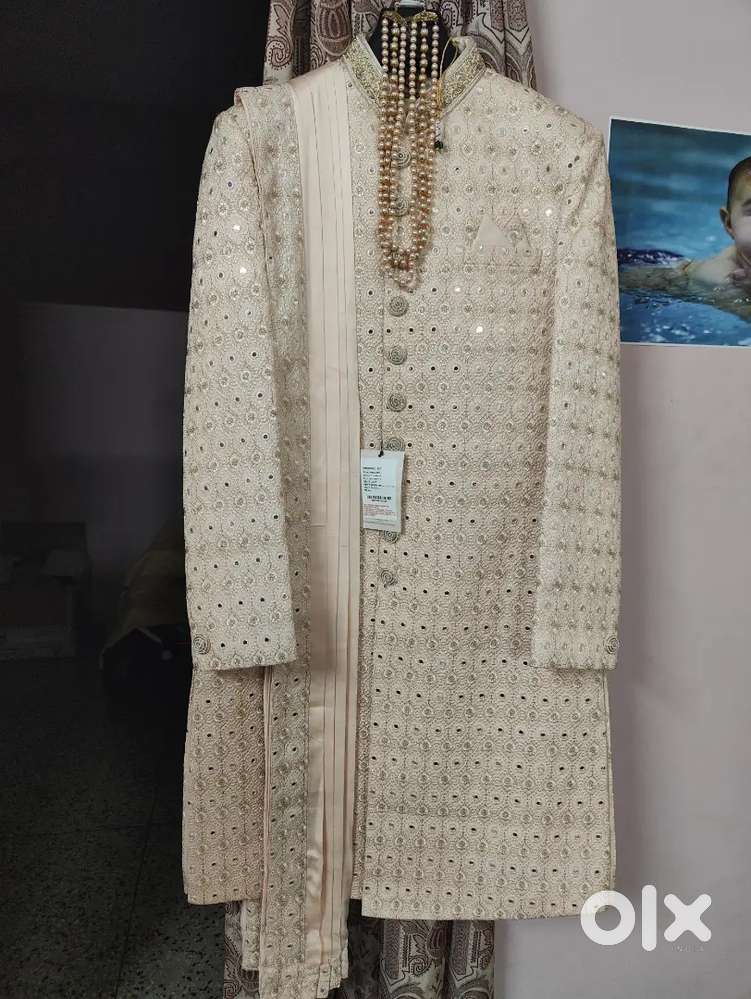 Manyavar brand new sherwani, Saree and Lehnga