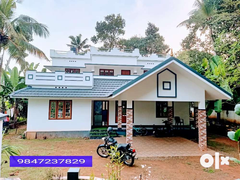 Thiruvanchoor - 15 Cent , 2600 Sqft , 5 Bed Room New House.