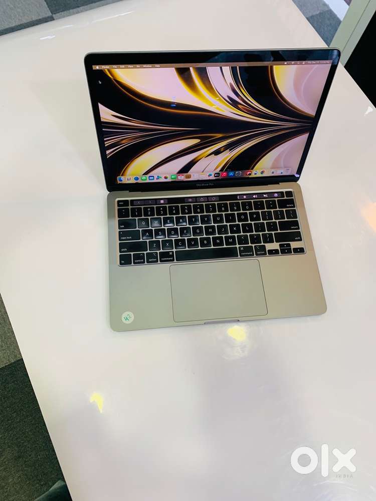 Apple MacBook Pro  2020  A2251  13inch  Intel i7  32GB  512GB