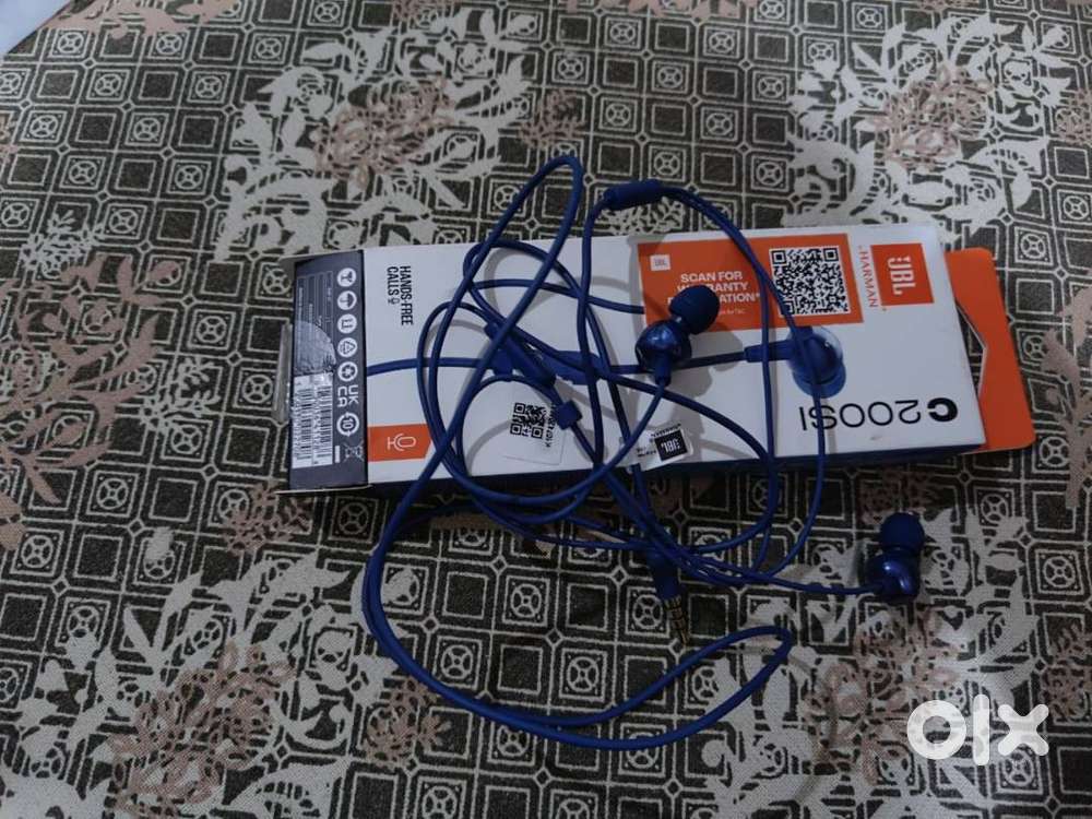 JBL C200SI wired earphones