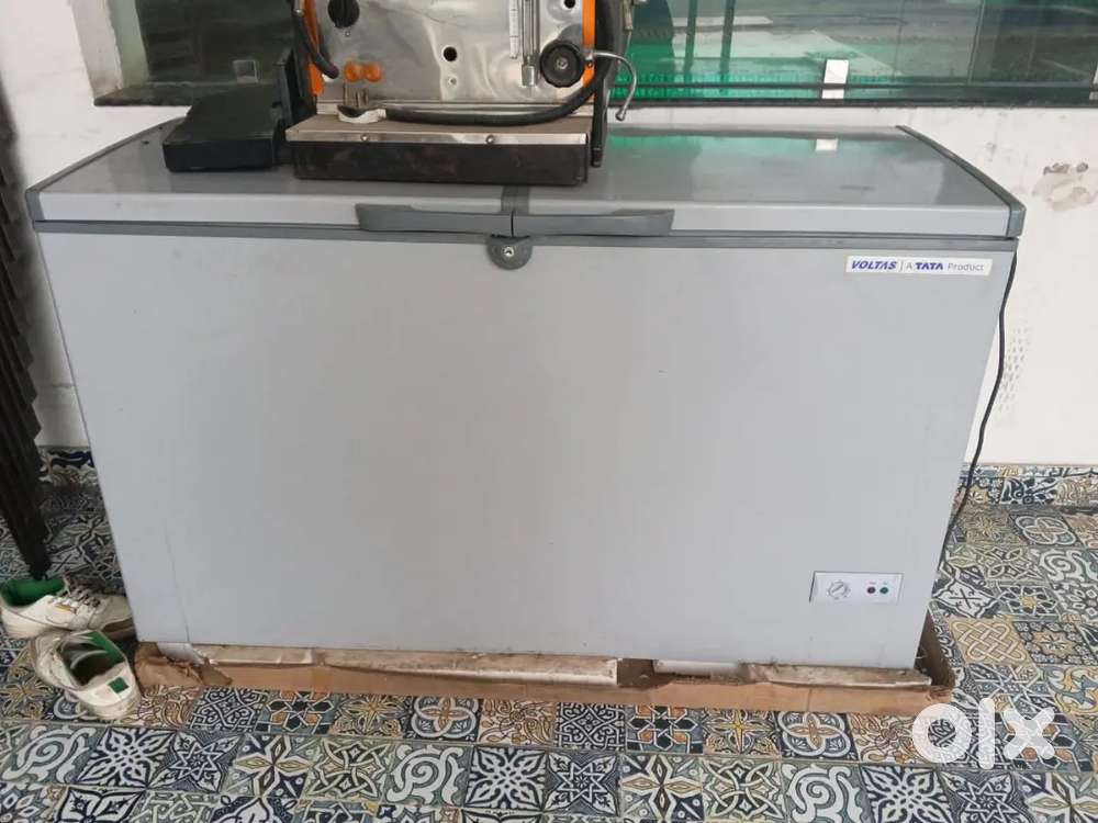 Deep Fridge or freezer
