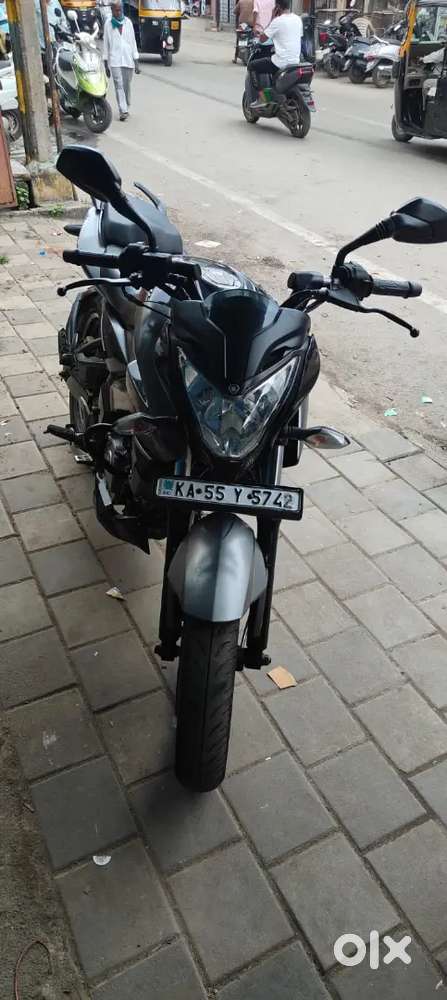 Pulsar NS 200 in mint condition