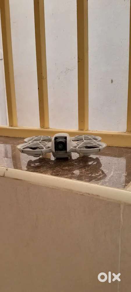 Dji neo 1 month old (drone only)