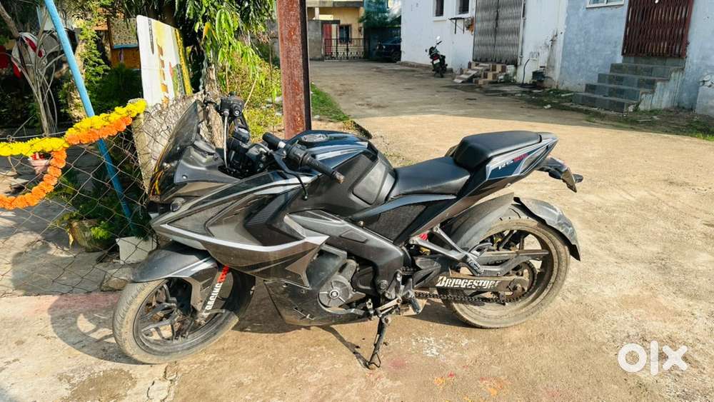 pulsar ns 200 bike