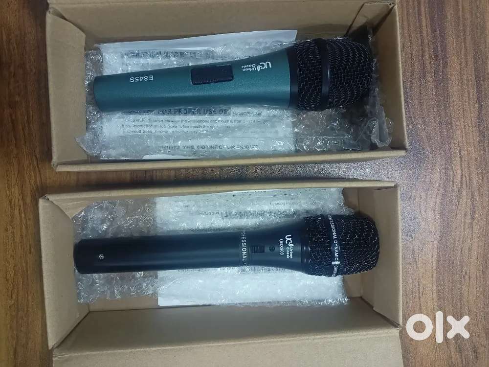 Urban Classic Microphone - 2 No & Mic Stand - 1