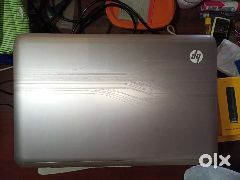 Hp laptop core i5 6 GB / 500 GB Hp 1020 plus