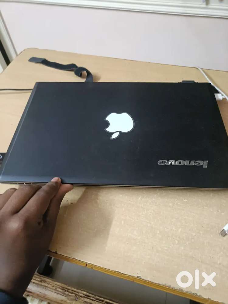 Lenovo laptop 6gb ram 300gb storage