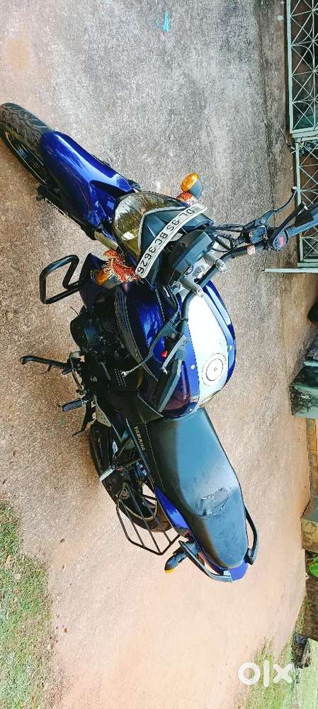 Single handed Yamaha FZ in new condition want to sale
