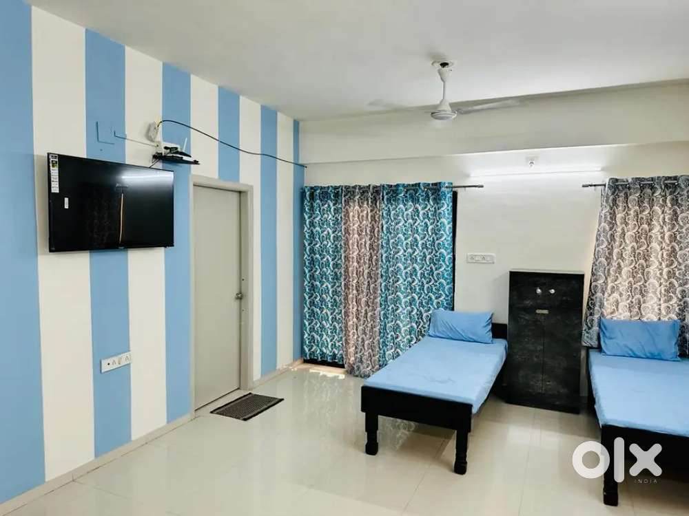 At Prime locations of vadodara PG Available for Male