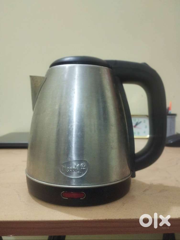 Pigeon electric kettle
