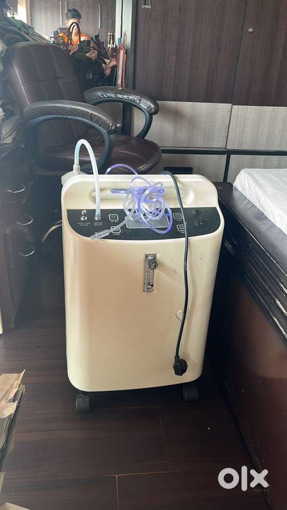 Oxygen Concentrator (Japanese Brand) with advanced technology