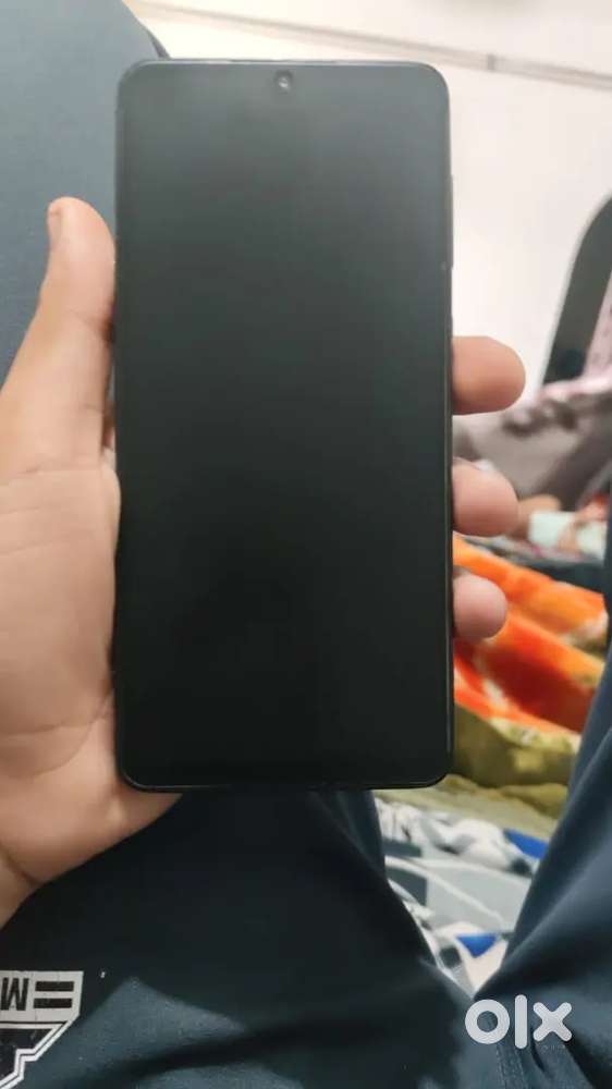 Samsung A33 8 128 storage urgent need of money