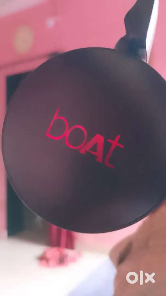 Boats Rockerz Bluetooth headphones in excellent condition