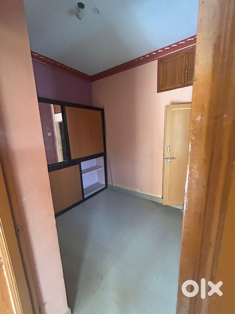2BHK In Lic colony