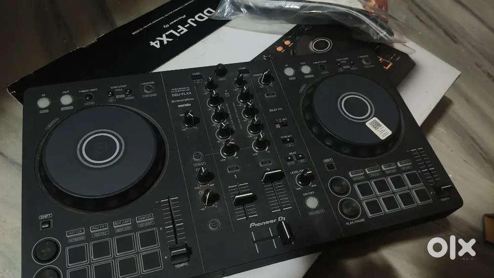 DDJ FLX 4 Dj controller