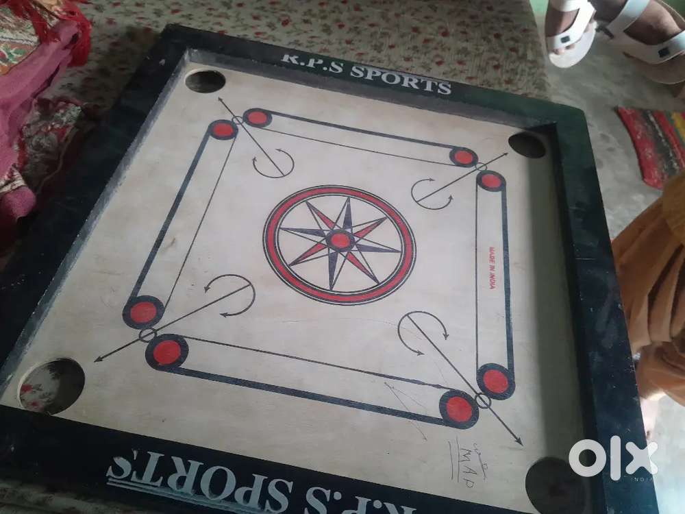 Carrom borad