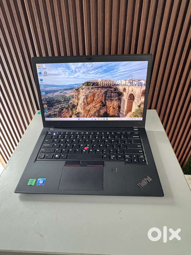Lenovo Thinkpad T480s (Tocuhscreen) i7-8th Processor slim laptop