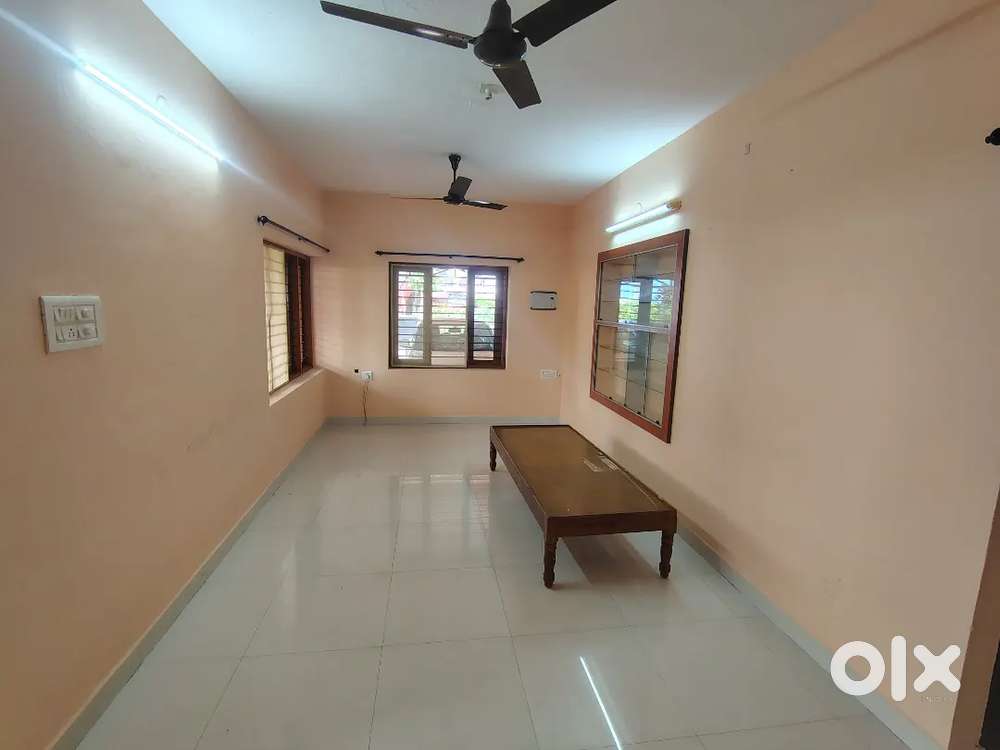 Indipendent house - Pure vegetarian only, Only family