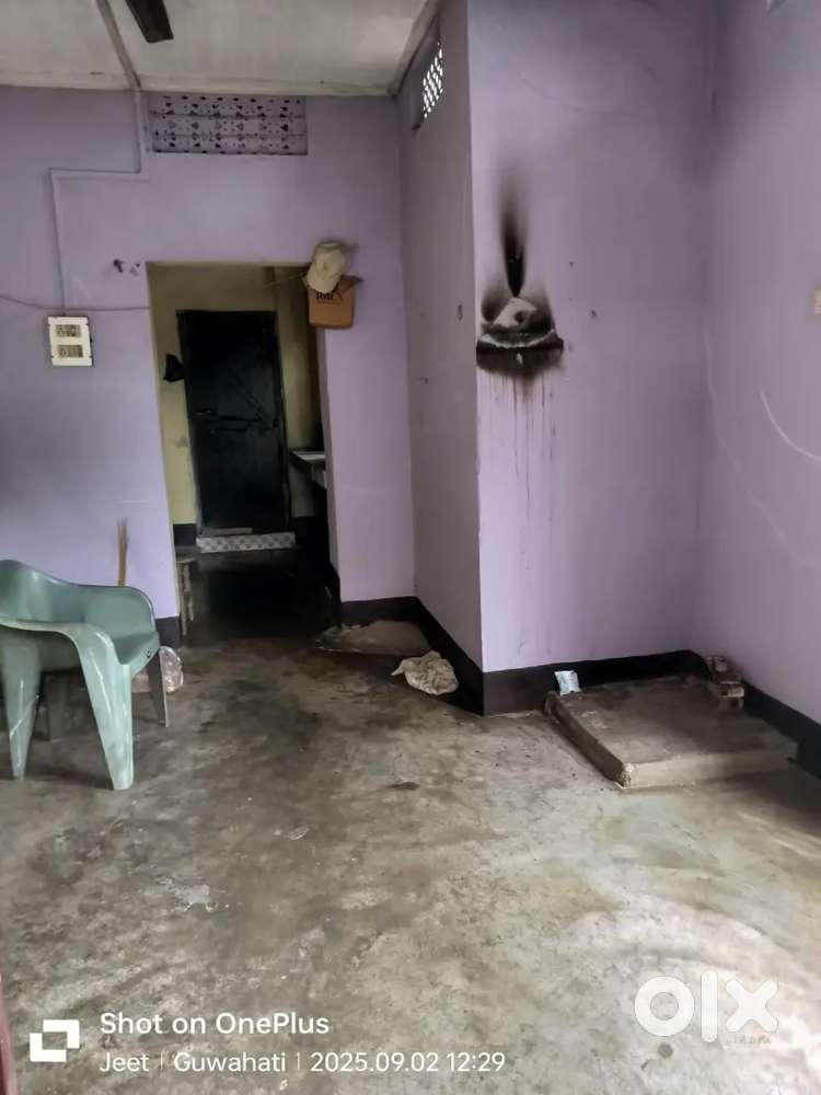 1 room, 1 kitchen with full attached bathroom