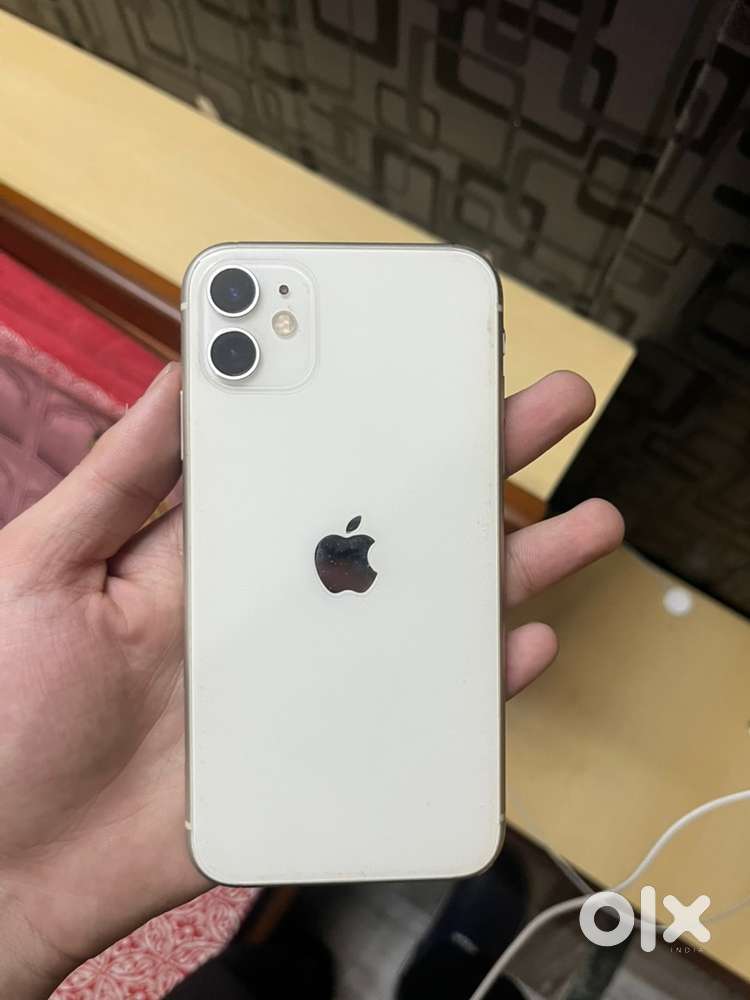 IPHONE 11 condition 100