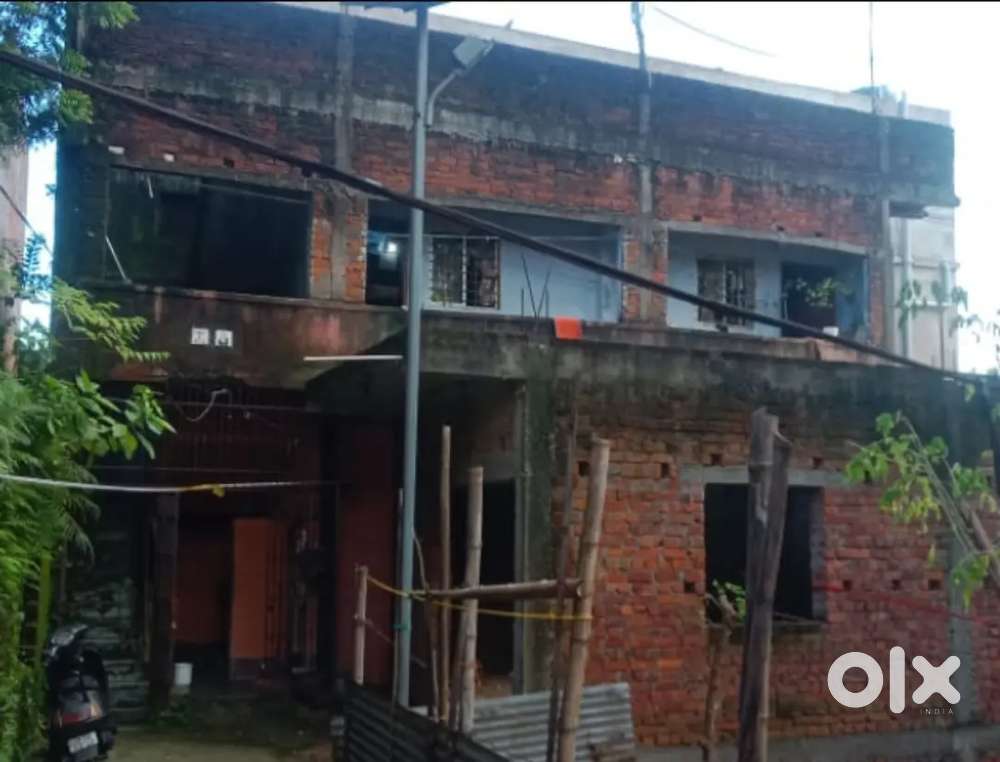 Urgent sale house prime location big house low price