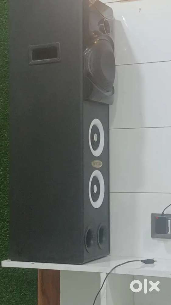 Sound system sale 2 month old