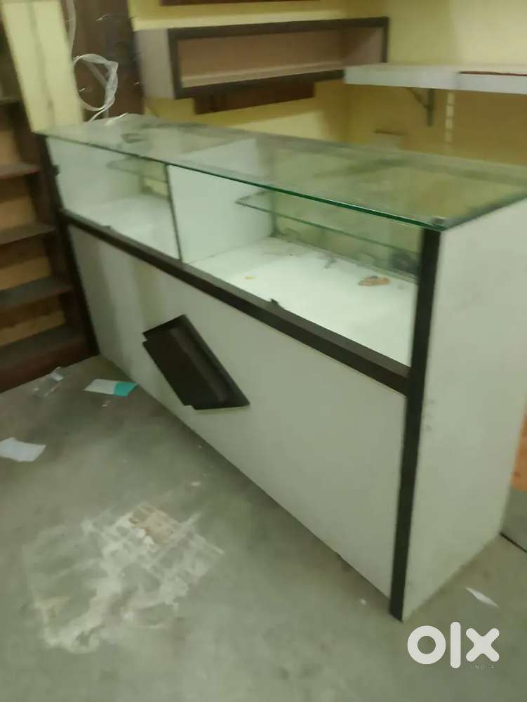 Mobile shop cupboards
