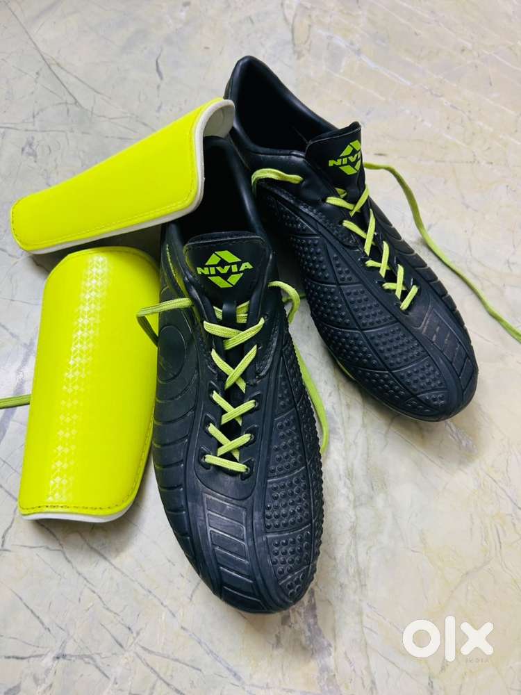 Nivia Football Studs with Shin Guards