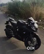 Yamaha R15 v3 black