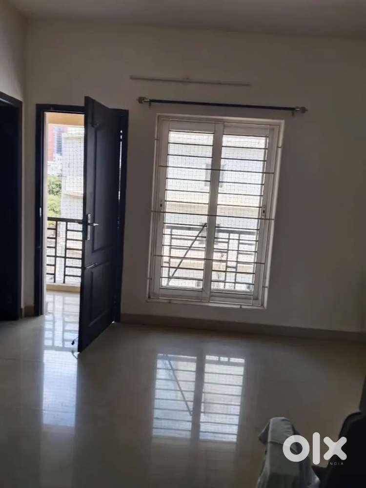 2 BHK house in perungudi near World Trade center