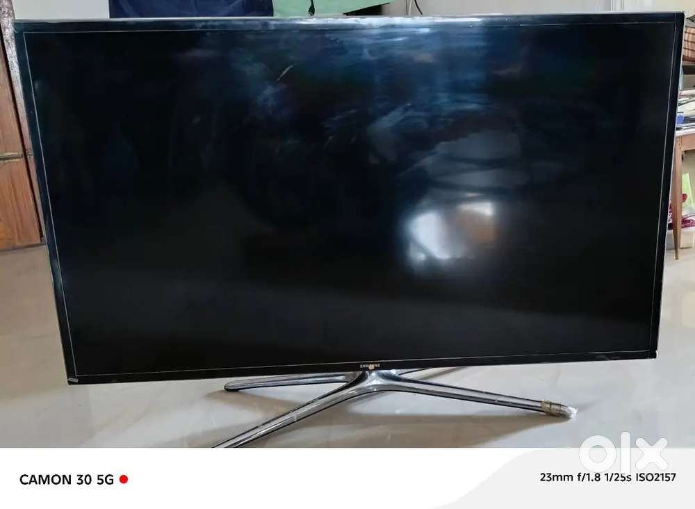 46 LED Samsung non Android smart TV for sale