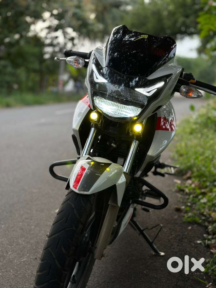 TVS APACHE 180 2v