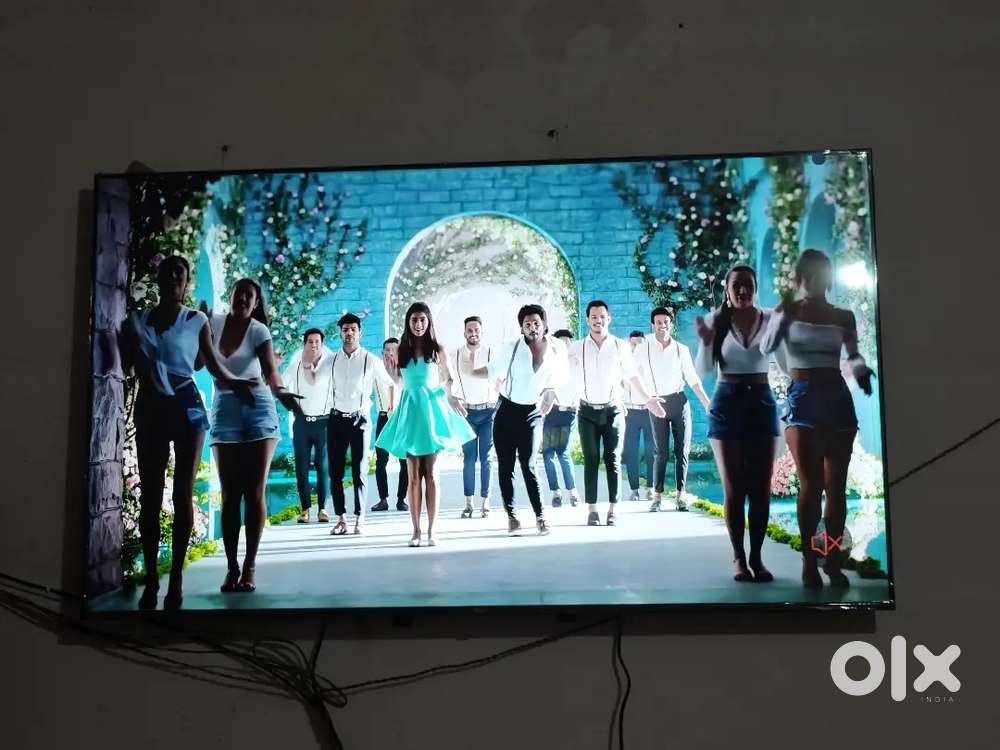 Brand new 32 inch smart tv with warranty installation 7999₹ se