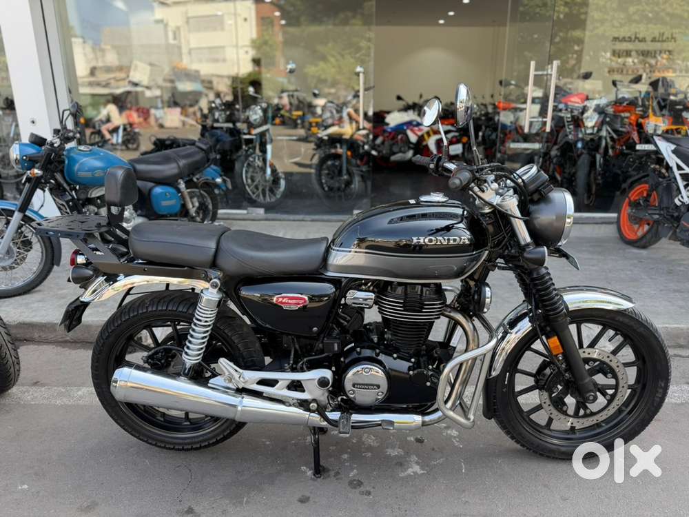 Honda hiness CB 350 showroom condition